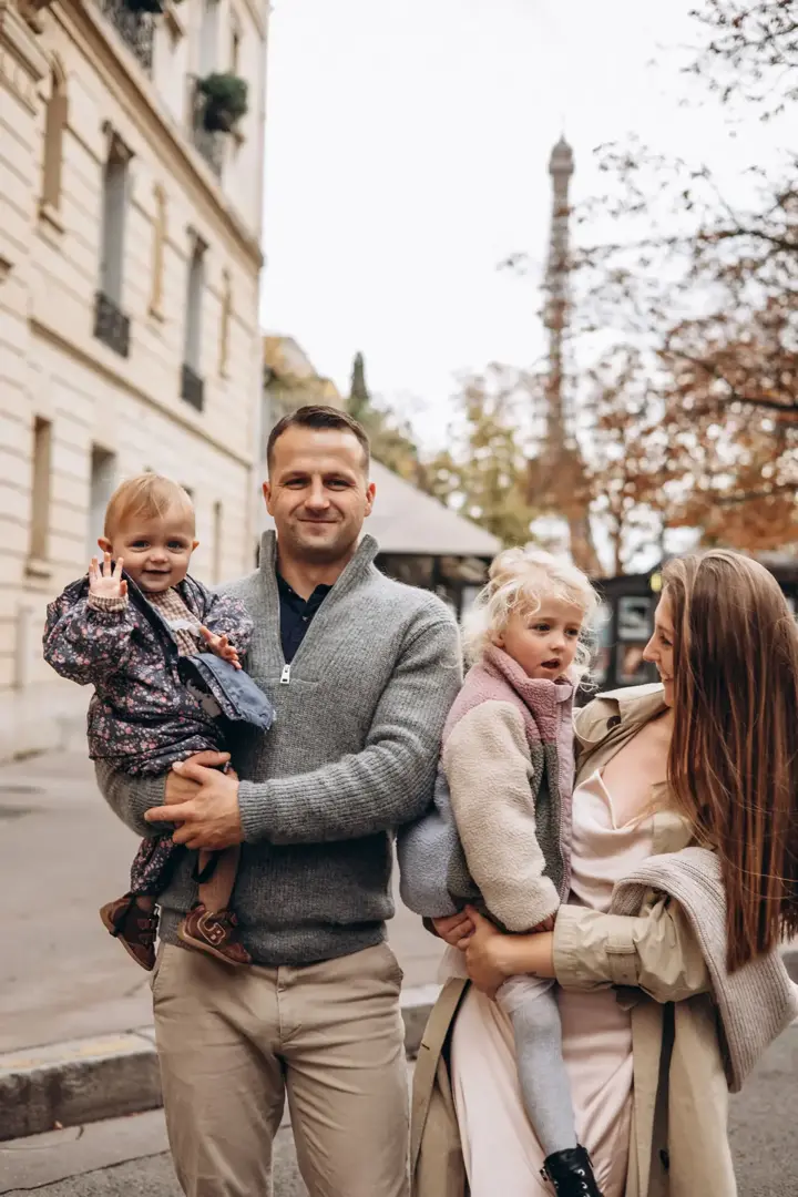 Family of four Paris Eiffel Tower portrait